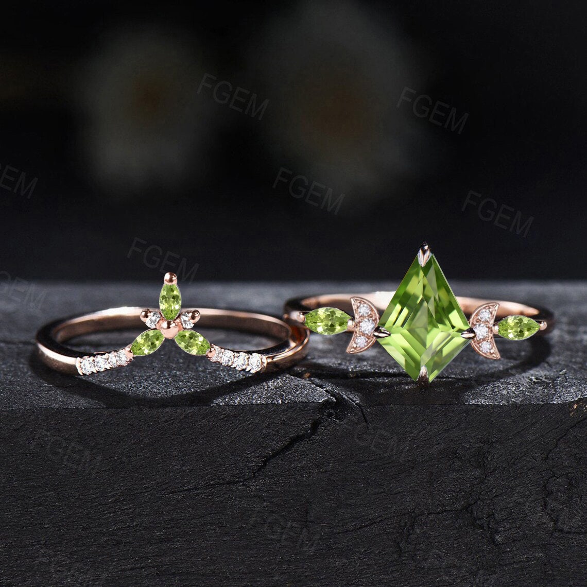 Natural Peridot Ring Kite Bridal Set Moon Engagement Ring Crescent Moon Ring August Birthstone Promise Ring Moissanite Peridot Wedding Ring