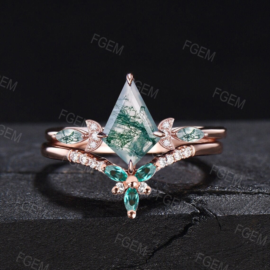 Kite Cut Natural Moss Agate Engagement Ring Set 10K Rose Gold Moss Agate Moon Wedding Ring Set Moissanite Emerald Celestial Ring for Women
