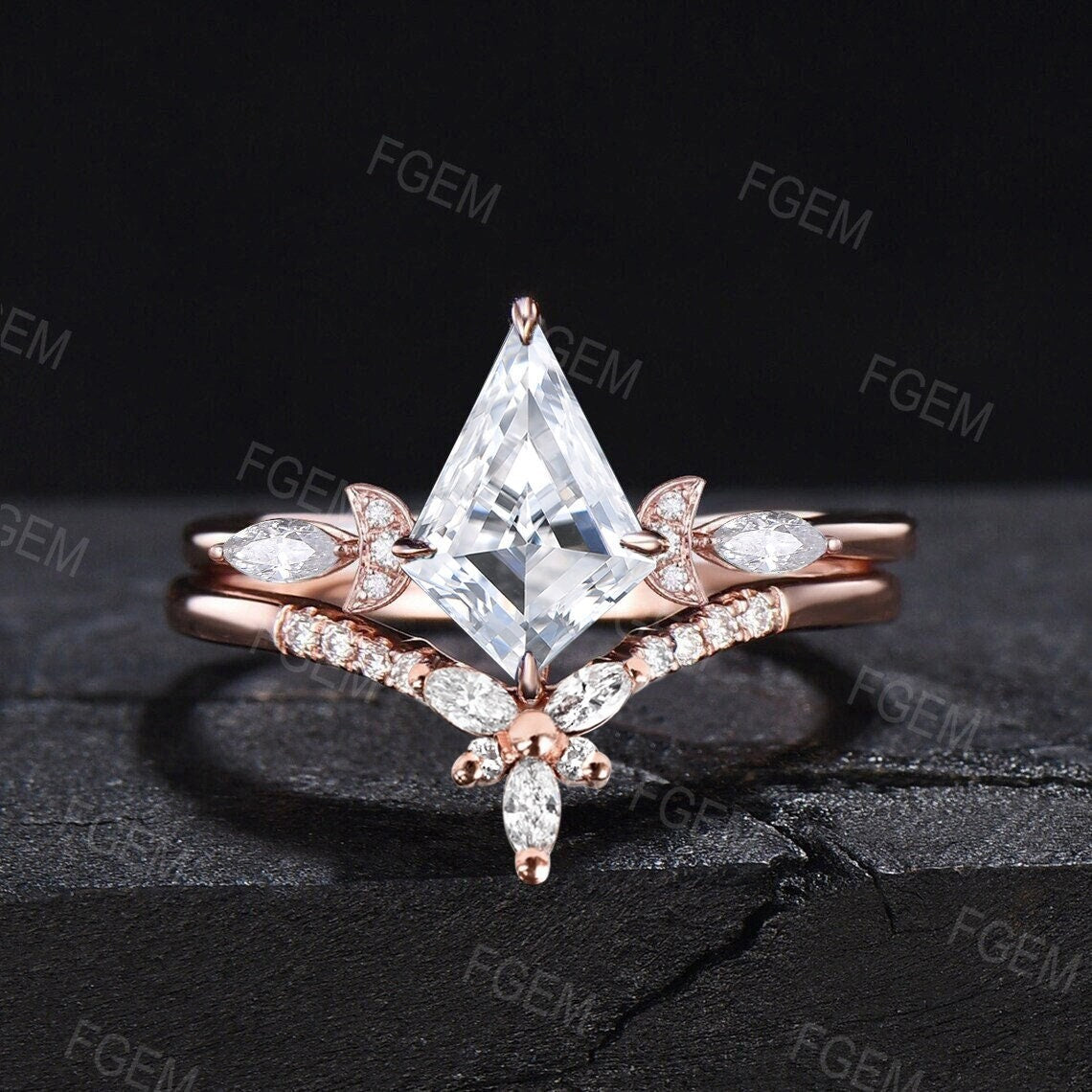 Unique Kite Shaped Moissanite Moon Engagement Ring Kite Bridal Set 2pcs Half Moon Moissanite Ring 10K Rose Gold Crescent Moon Wedding Ring