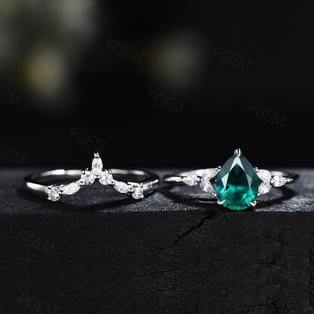 Sterling Silver Pear Shaped Green Emerald Engagement Ring Set 1.25ct May Birthstone Bridal Set Curve Wedding Stacking Band Platinum Ring Set
