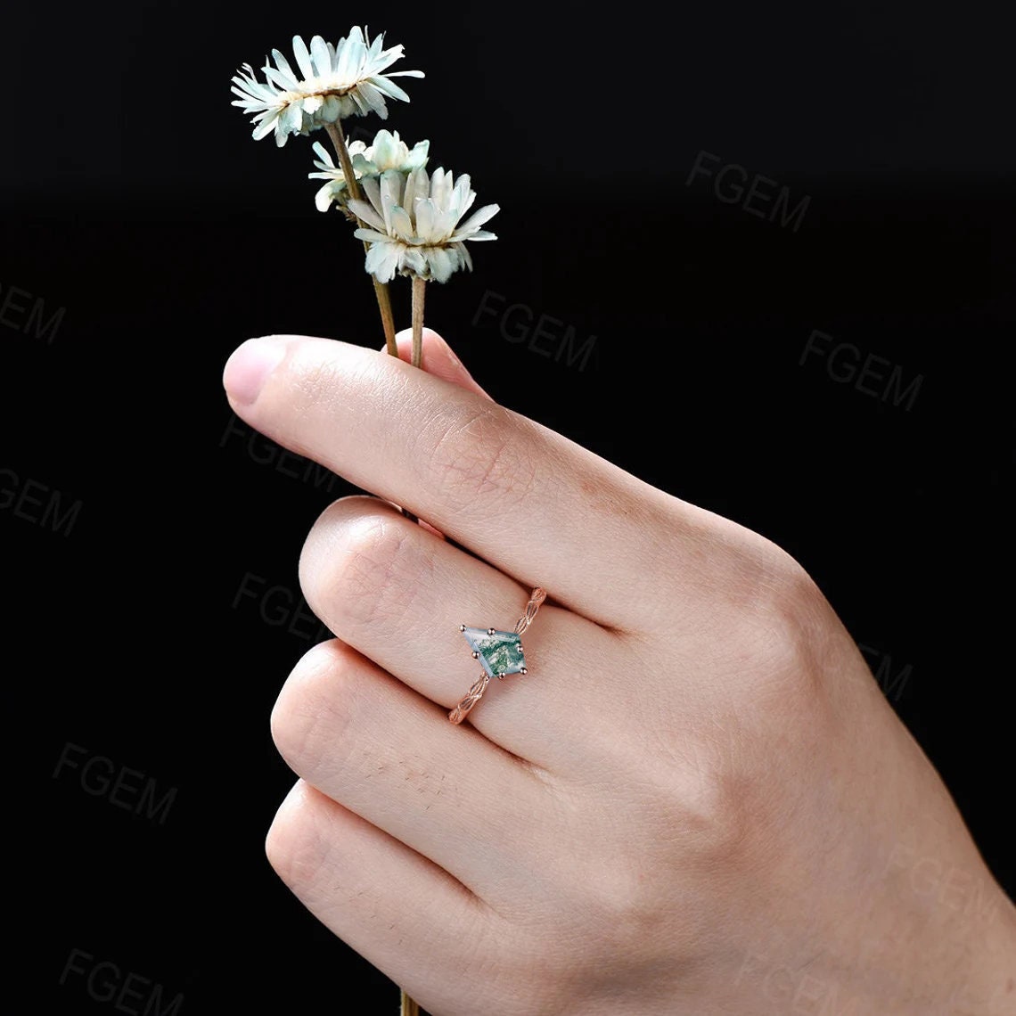 Natural Kite Moss Agate Ring 10K Rose Gold Kite Shaped Nature Inspired Leaf Band Moss Agate Solitaire Ring Unique Anniversary Promise Rings