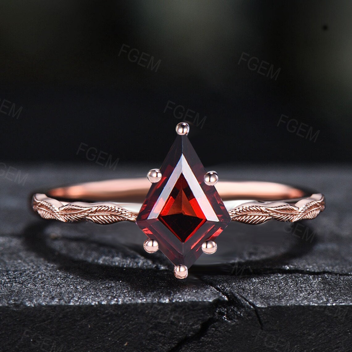 1ct Kite Cut Natural Garnet Ring Kite Shaped Nature Inspired Leaf Band Garnet Solitaire Ring 10K Rose Gold January Birthstone Promise Ring