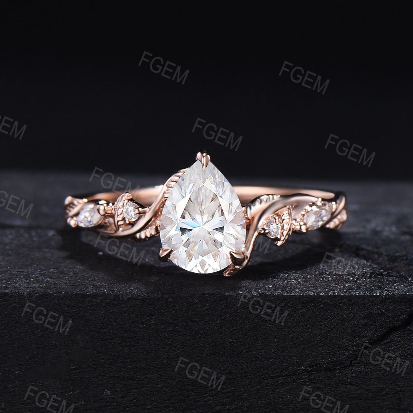 Twist Vine Moissanite Engagement Ring Nature Inspired 1.25ct Pear Cut Moissanite Diamond Wedding Ring Set Leaf Branch Moissanite Bridal Set