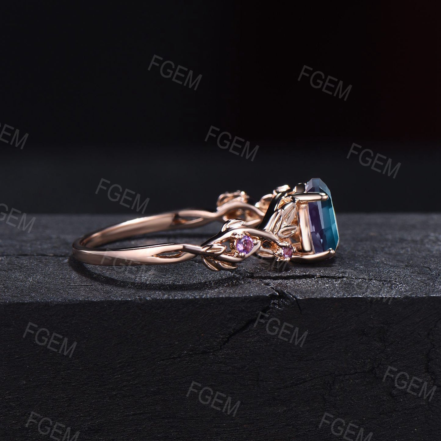Nature Inspired Alexandrite Leaf Twist Engagement Ring 1.25ct Pear Color-Change Alexandrite Ring Cluster Purple Amethyst Twig Wedding Ring