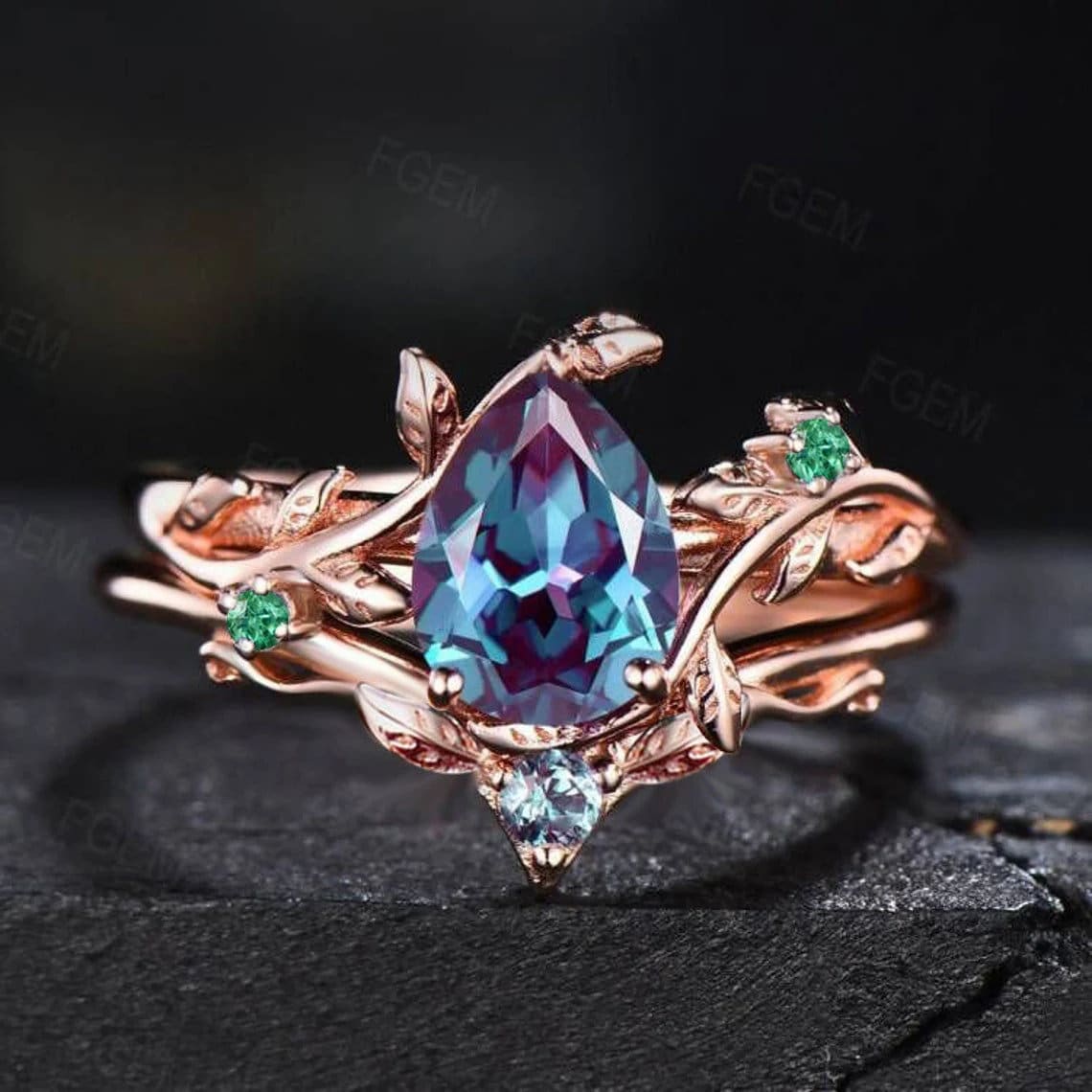 Nature Inspired Pear Shaped Alexandrite Emerald Bridal Set Color Change Stone 1.25ct Alexandrite Engagement Ring Set Leaf Vine Promise Rings
