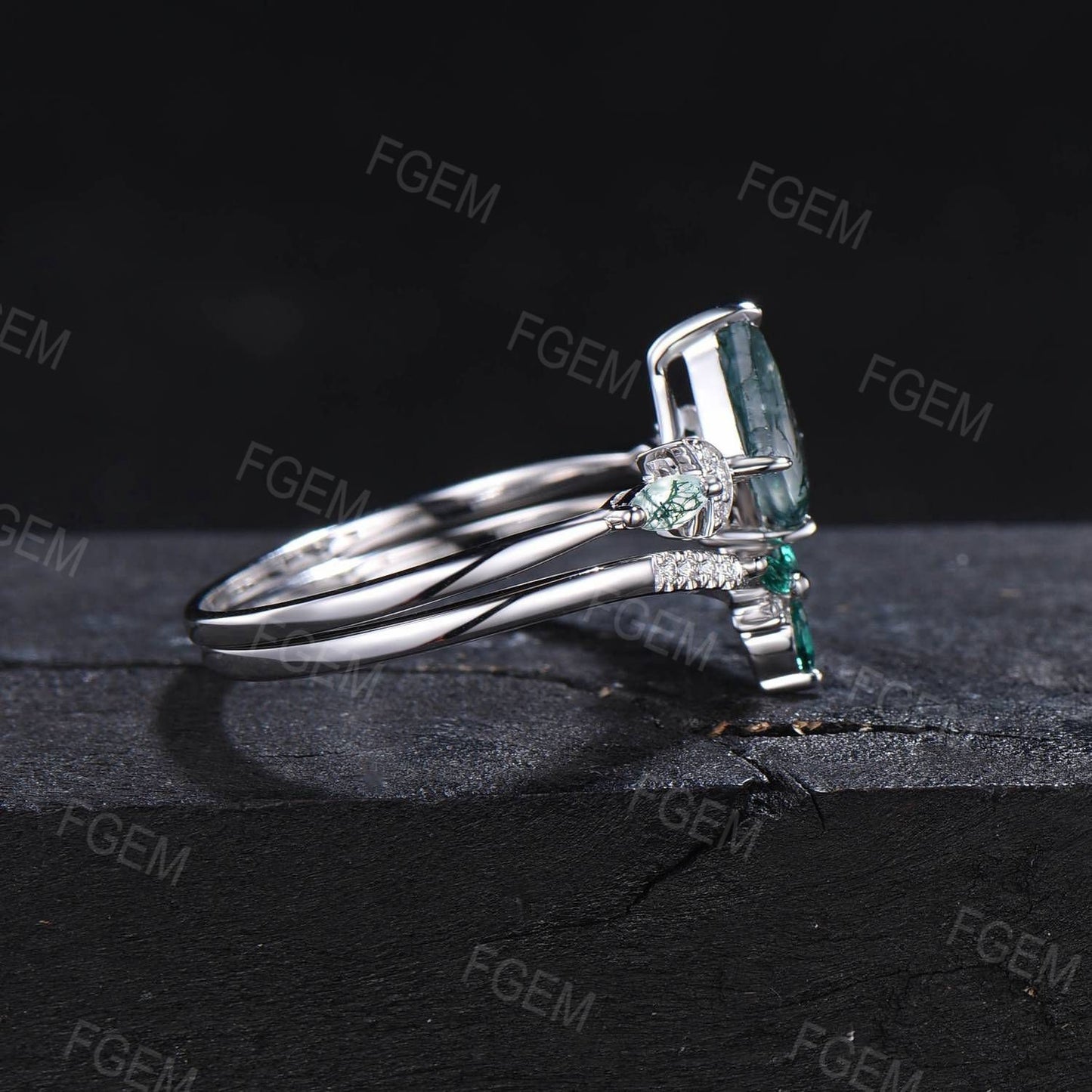Kite Cut Natural Moss Agate Engagement Ring Set 10K Rose Gold Moss Agate Moon Wedding Ring Set Moissanite Emerald Celestial Ring for Women