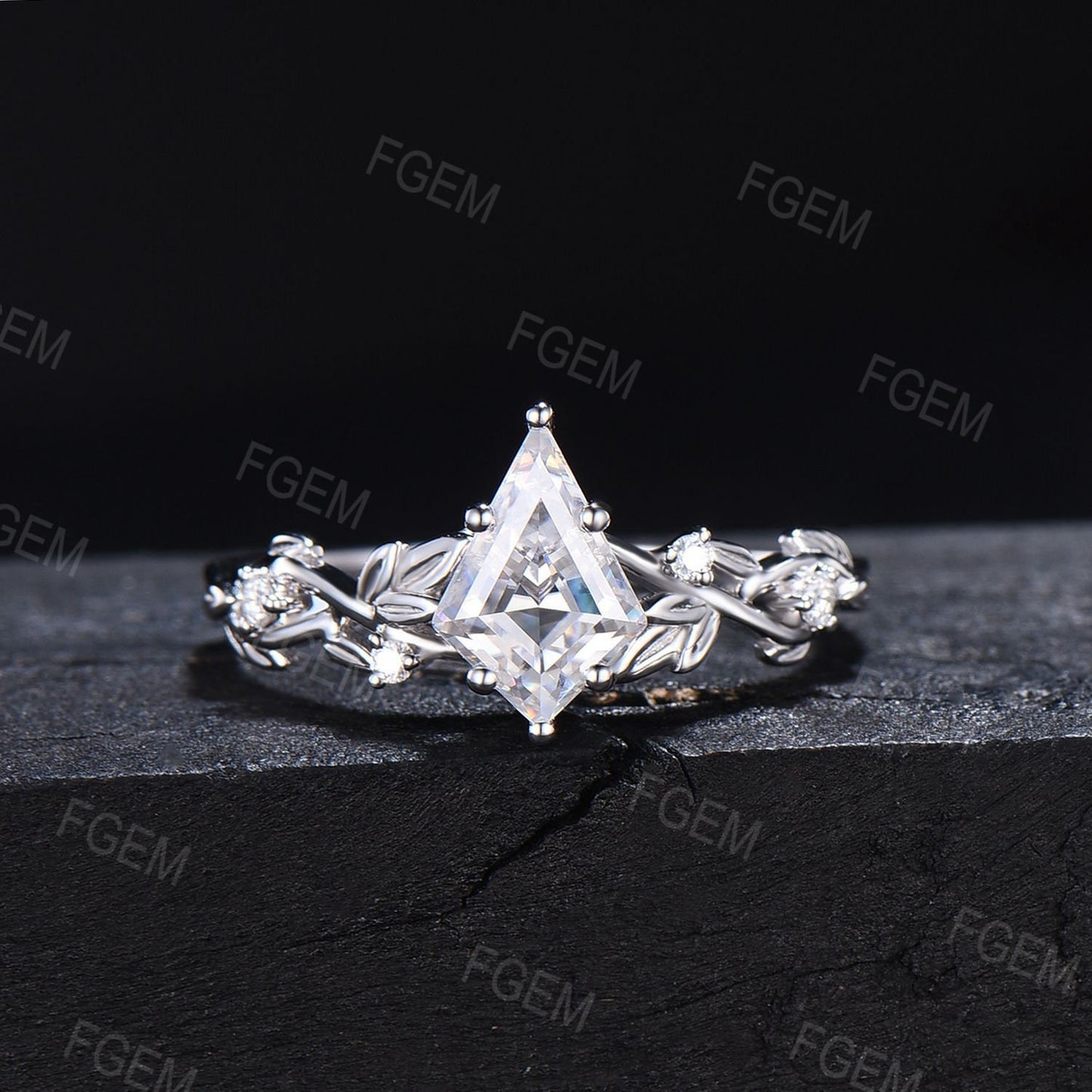 Nature Inspired Moissanite Engagement Ring Set Twist Band Kite Shaped Moissanite Diamond Wedding Ring Set Twig Vine Ring Branch Bridal Set