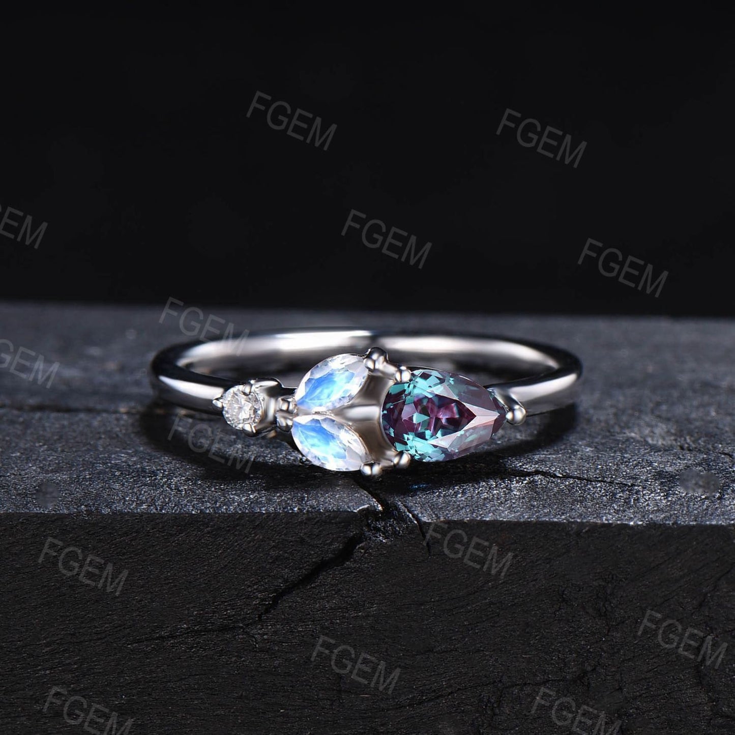 Dainty Alexandrite Moonstone Ring Rose Gold June Birthstone Ring Women Color-Change Alexandrite Engagement Rings Birthday Anniversary Gifts