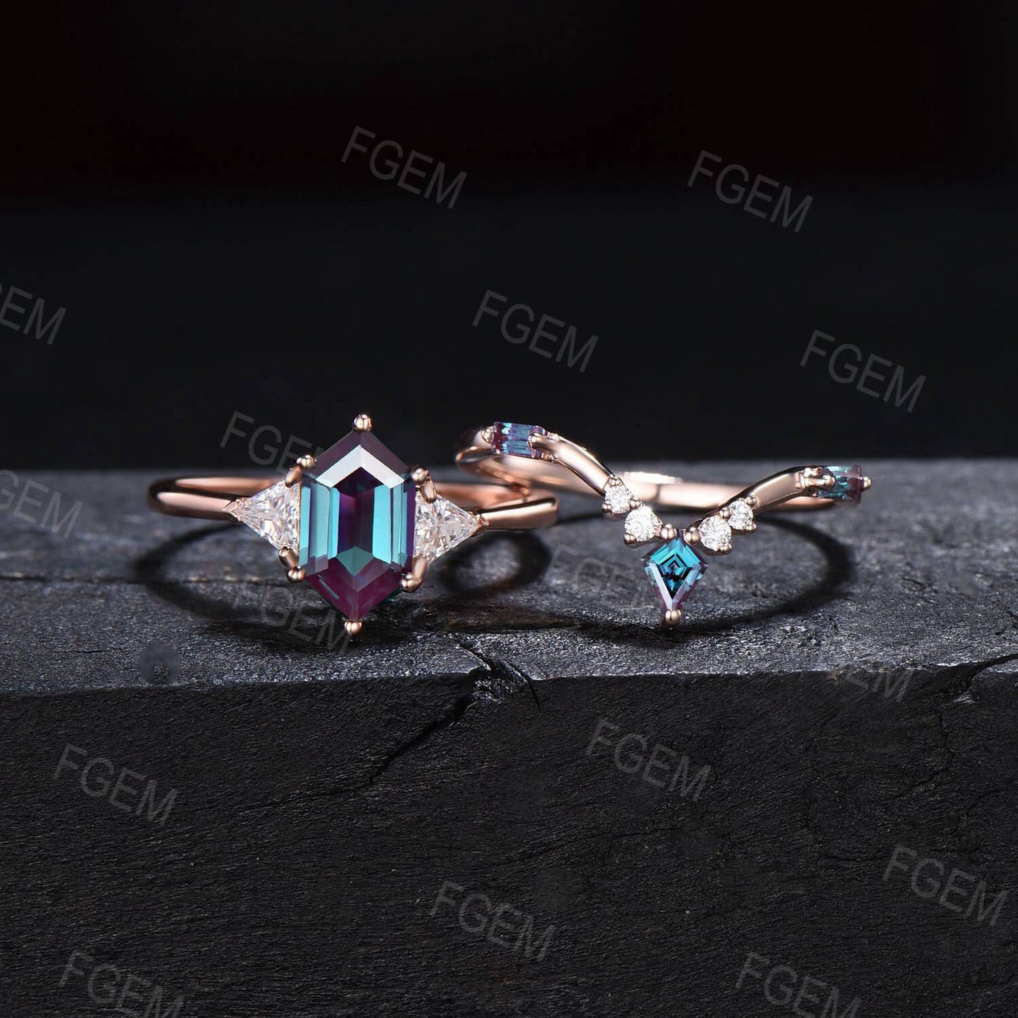 Hexagon Color-Change Alexandrite Engagement Ring Set Vintage 10K Rose Gold Cluster Alexandrite Moissanite Bridal Set June Birthstone Gifts