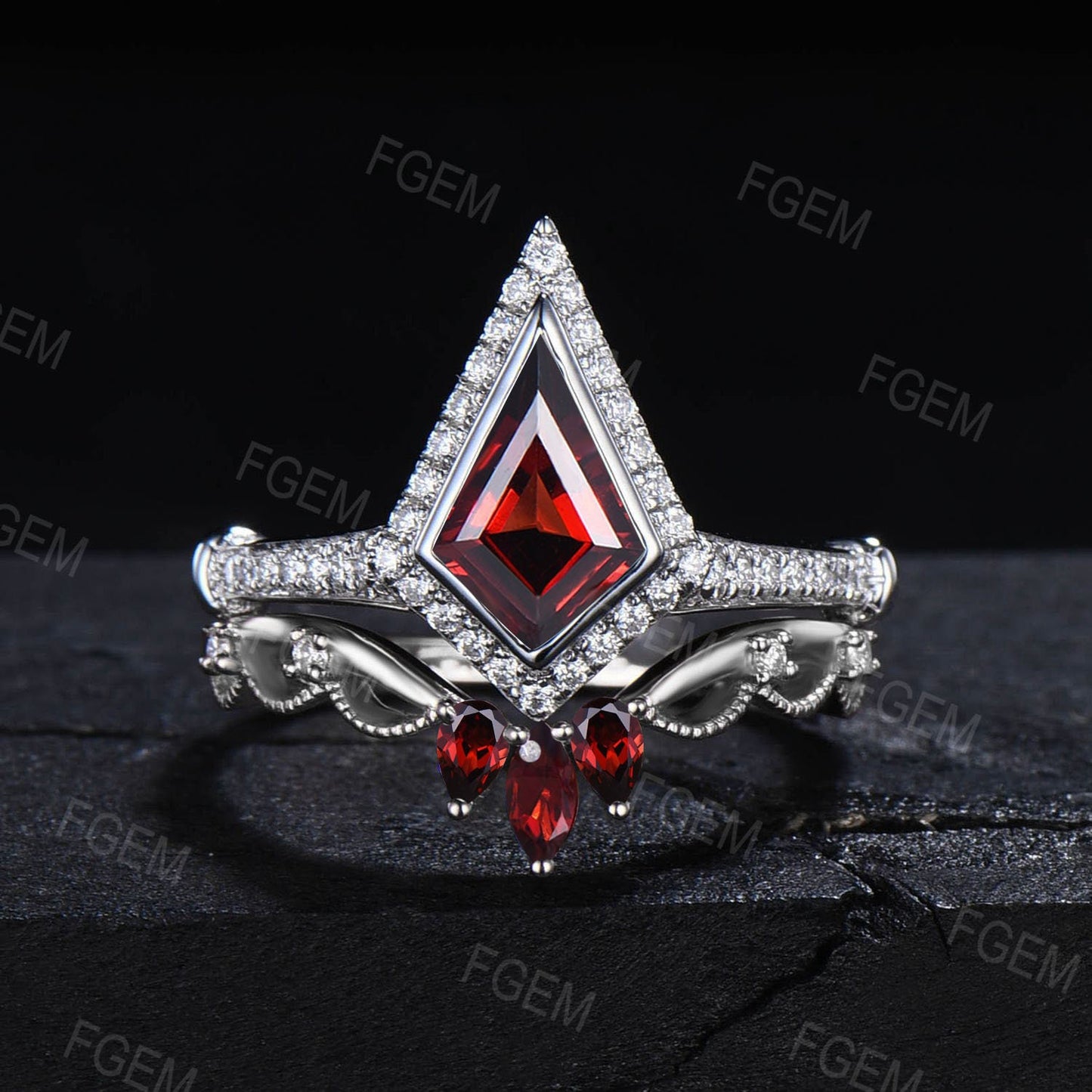 Kite Cut Natural Red Garnet Halo Engagement Ring Set 10K White Gold Moissanite Garnet Bezel Wedding Bridal Set Unique Anniversary Gift Women