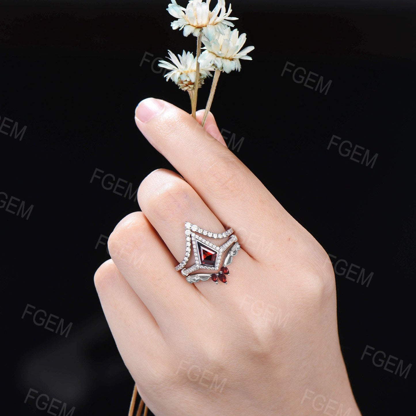 Kite Cut Natural Red Garnet Halo Engagement Ring Set 10K White Gold Moissanite Garnet Bezel Wedding Bridal Set Unique Anniversary Gift Women