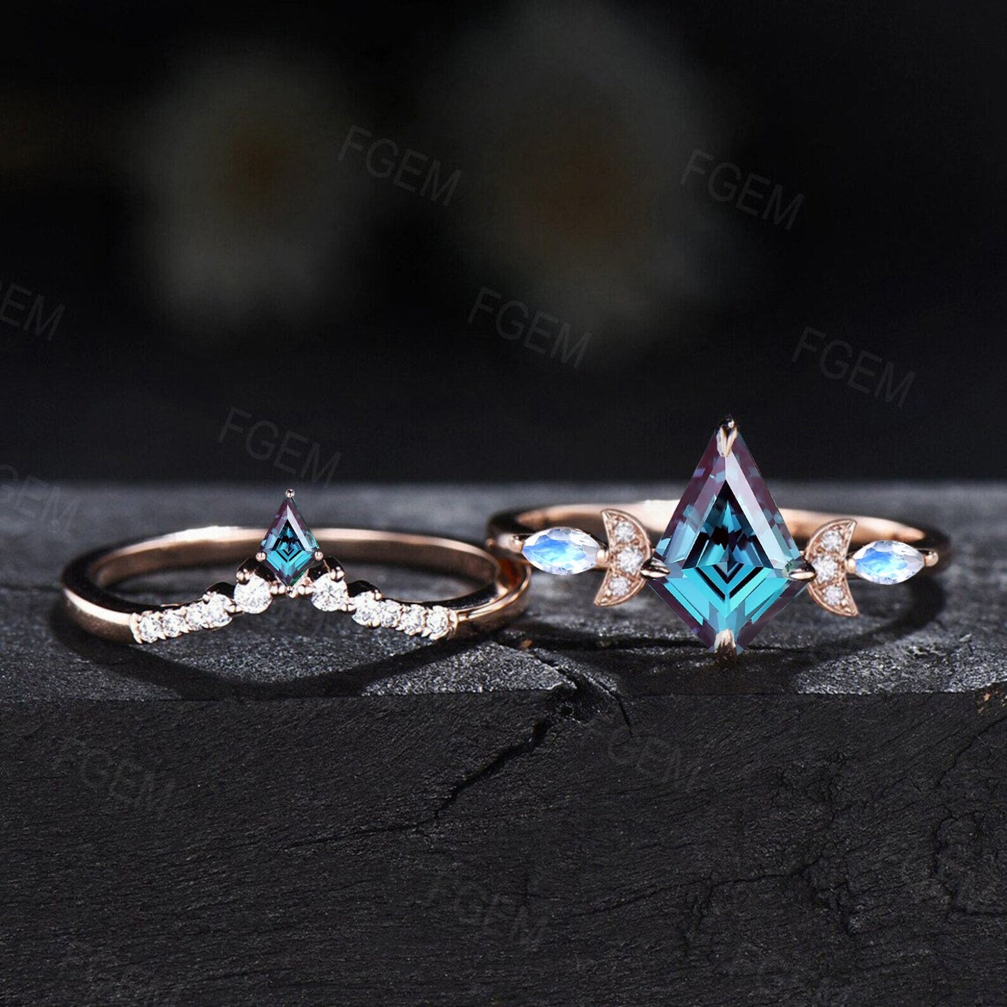 Vintage 1ct Kite Color-Change Alexandrite Moonstone Bridal Set Unique June Birthstone Jewelry Moon Wedding Ring Anniversary Promise Gifts