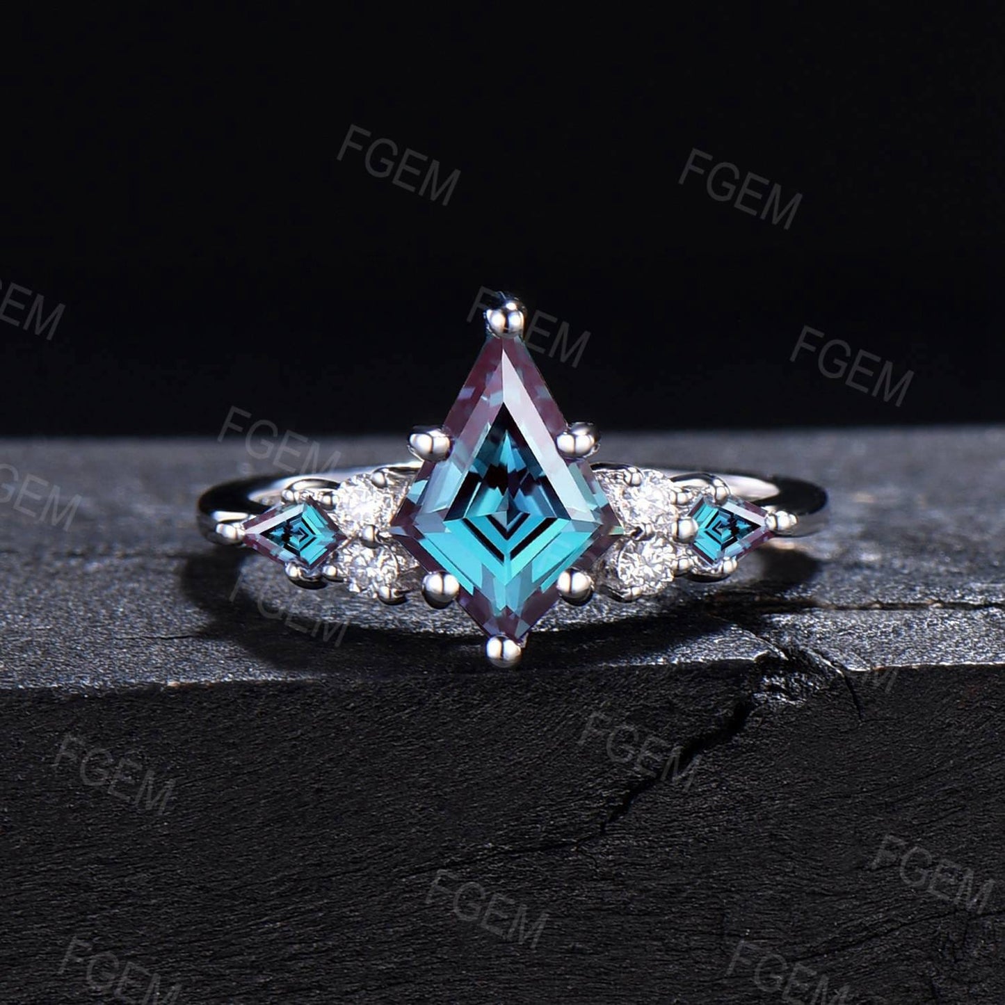 Unique June Birthstone Wedding Ring Set Vintage 10K/14K/18K Rose Gold Kite Alexandrite Moissanite Bridal Ring Set Anniversary Promise Gifts