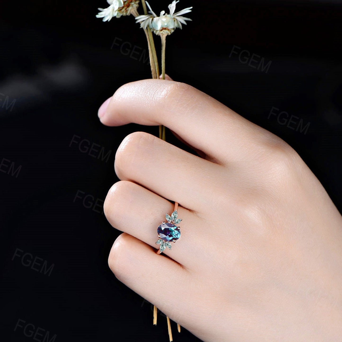 1.5ct Oval Cut Color-Change Alexandrite Cluster Engagement Rings 10K Rose Gold Vintage Marquise Moss Agate Wedding Ring June Birthstone Gift