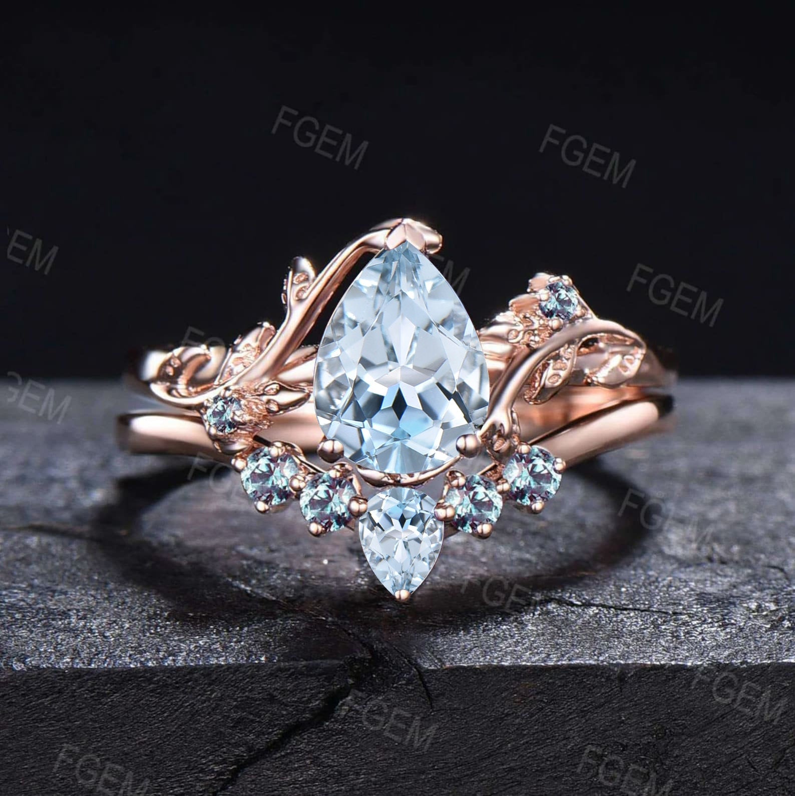 010-925 AQUAMARINE 2024 BRIDAL WEDDING RING SIZE 8