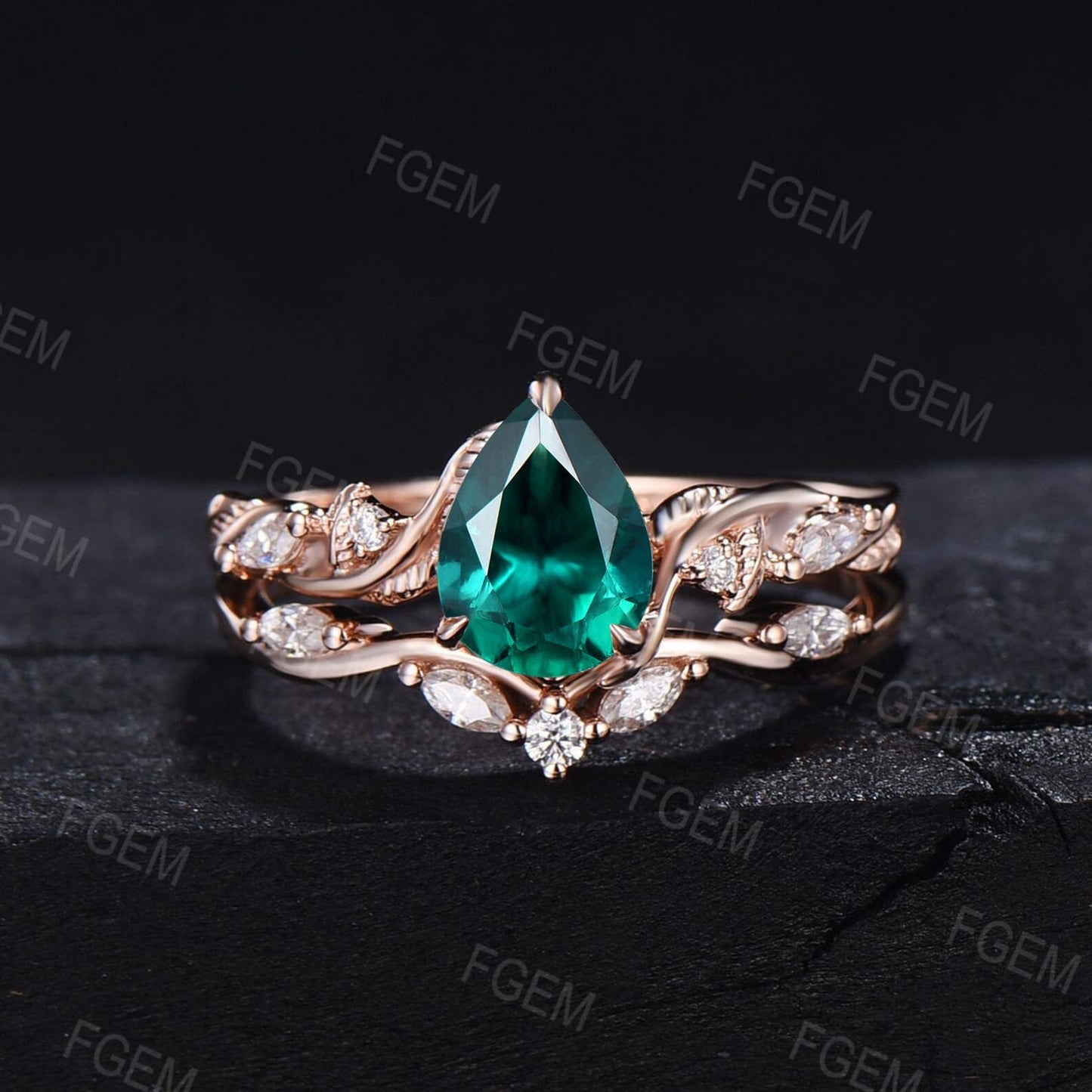 Nature Inspired Green Emerald Engagement Ring Twist Band 1.25ct Pear Emerald Moissanite Wedding Ring Set Leaf Vine Branch Emerald Bridal Set