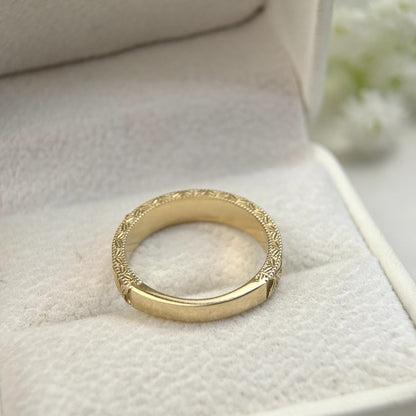 Family Birth Flower Gold Band, January May Birth Flower Ring, Personalized Vintage Inspired Stackable Ring, Gift for Family Birth Months