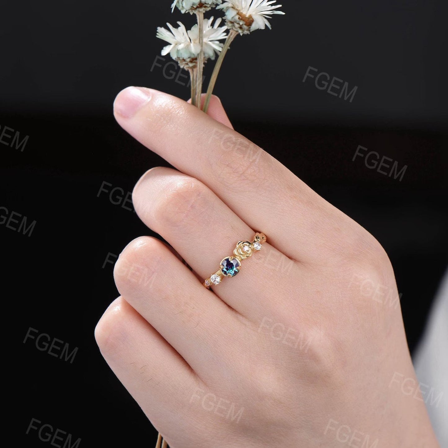 Unique Dainty Bezel Set Alexandrite Rose Flower Promise Ring 10K Gold Moissanite Leaf Band July Birthstone Minimalist Floral Wedding Ring