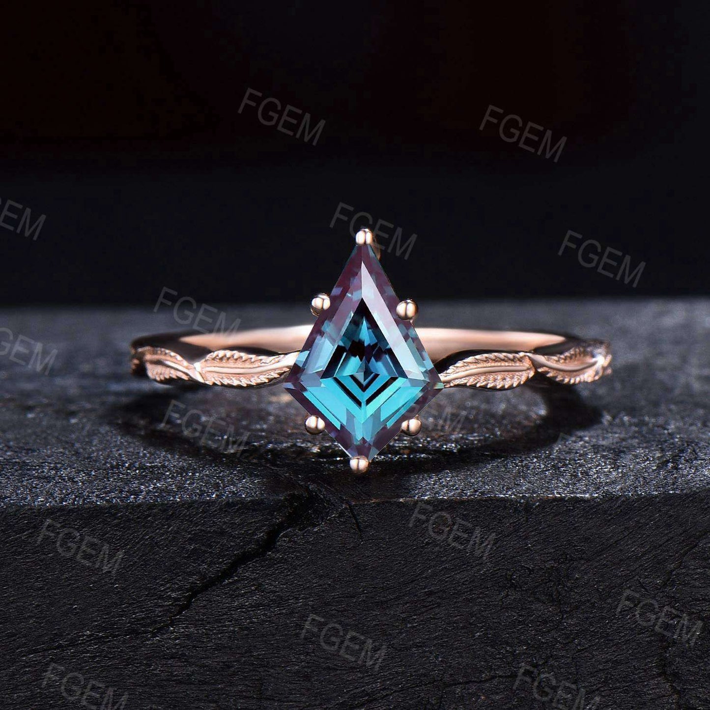 Kite Shaped Color-Change Alexandrite Ring Set Nature Inspired Leaf June Birthstone Bridal Set Unique Opal Wedding Set Proposal Women Gifts