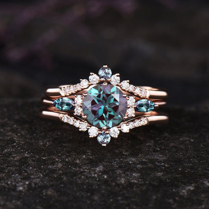 Vintage Round Alexandrite Engagement Ring Set June Birthstone Alexandrite Wedding Band 14k Rose Gold Cluster Halo 3pcs Bridal Ring Set Women