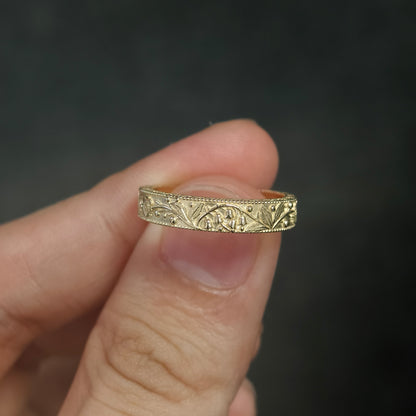 Family Birth Flower Gold Band, January May Birth Flower Ring, Personalized Vintage Inspired Stackable Ring, Gift for Family Birth Months