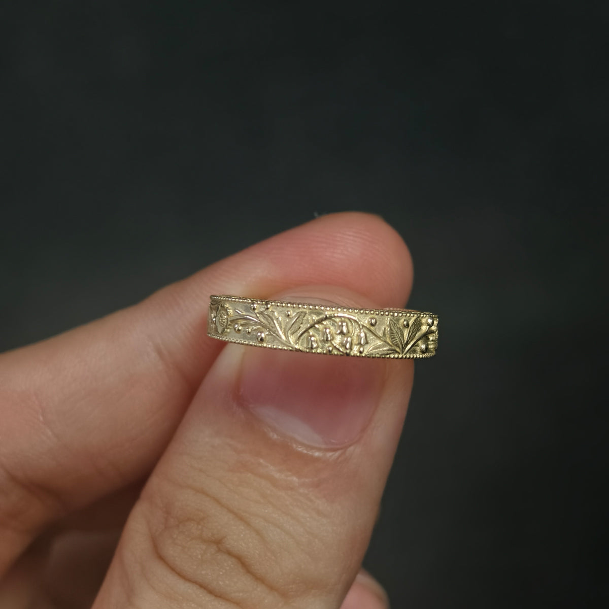Family Birth Flower Gold Band, January May Birth Flower Ring, Personalized Vintage Inspired Stackable Ring, Gift for Family Birth Months