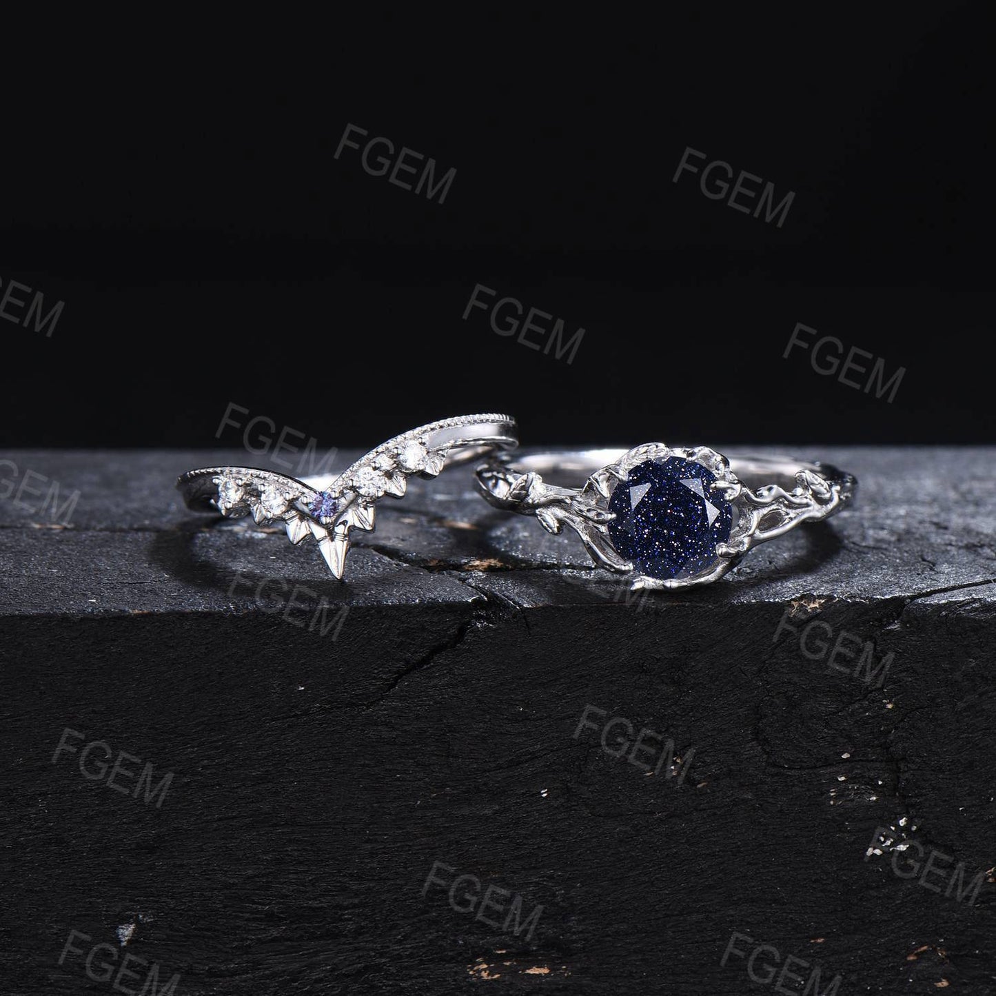 Leaf Textured Round Starry Sky Blue Sandstone Engagement Ring Branch Moissanite Bridal Set Vintage Blue Goldstone Wedding Ring Proposal Gift