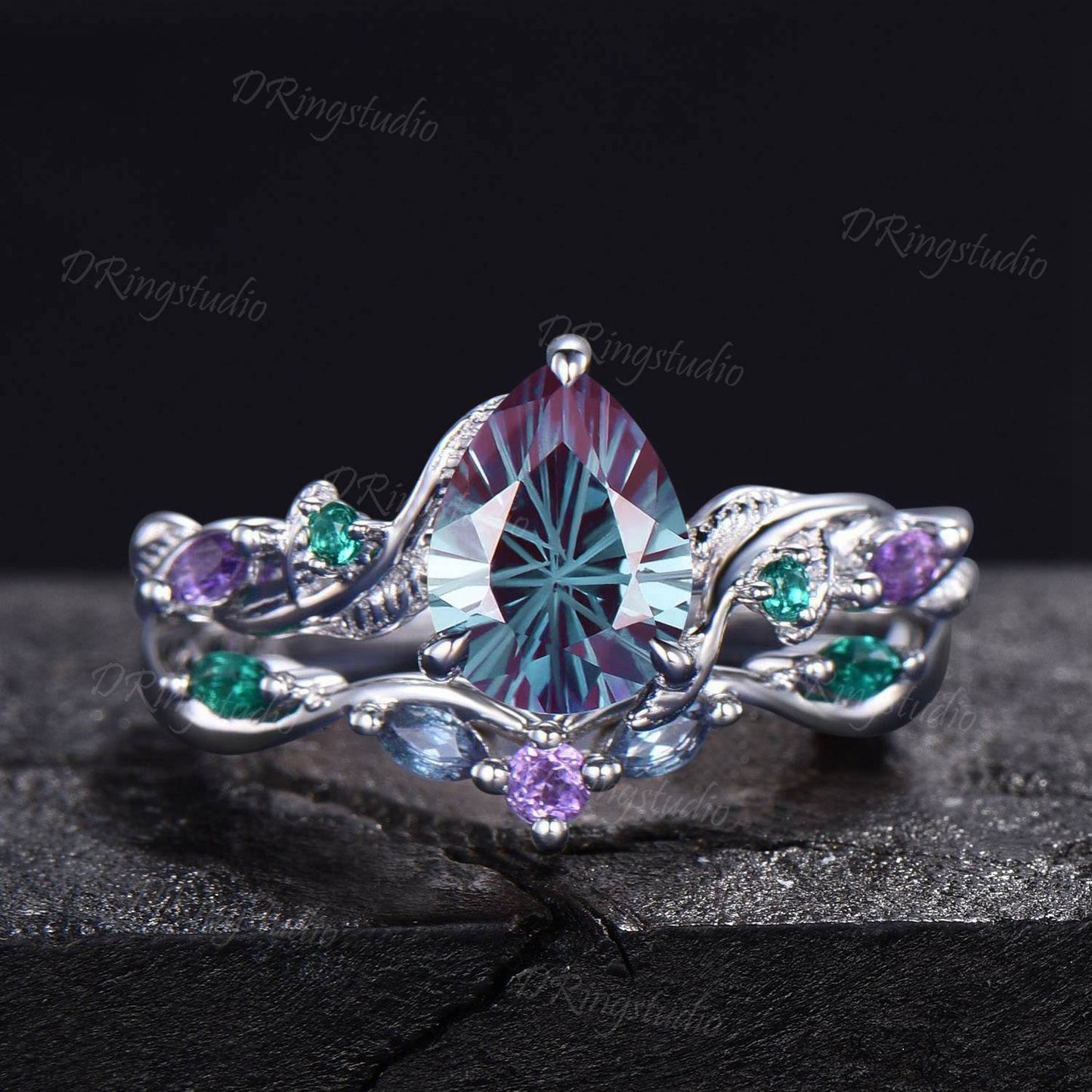 1.25CT Fireworks Cut Color-Change Alexandrite Black Gold Wedding Ring Set Pear Cut Engagement Rings Twig Vine Emerald Amethyst Bridal Set