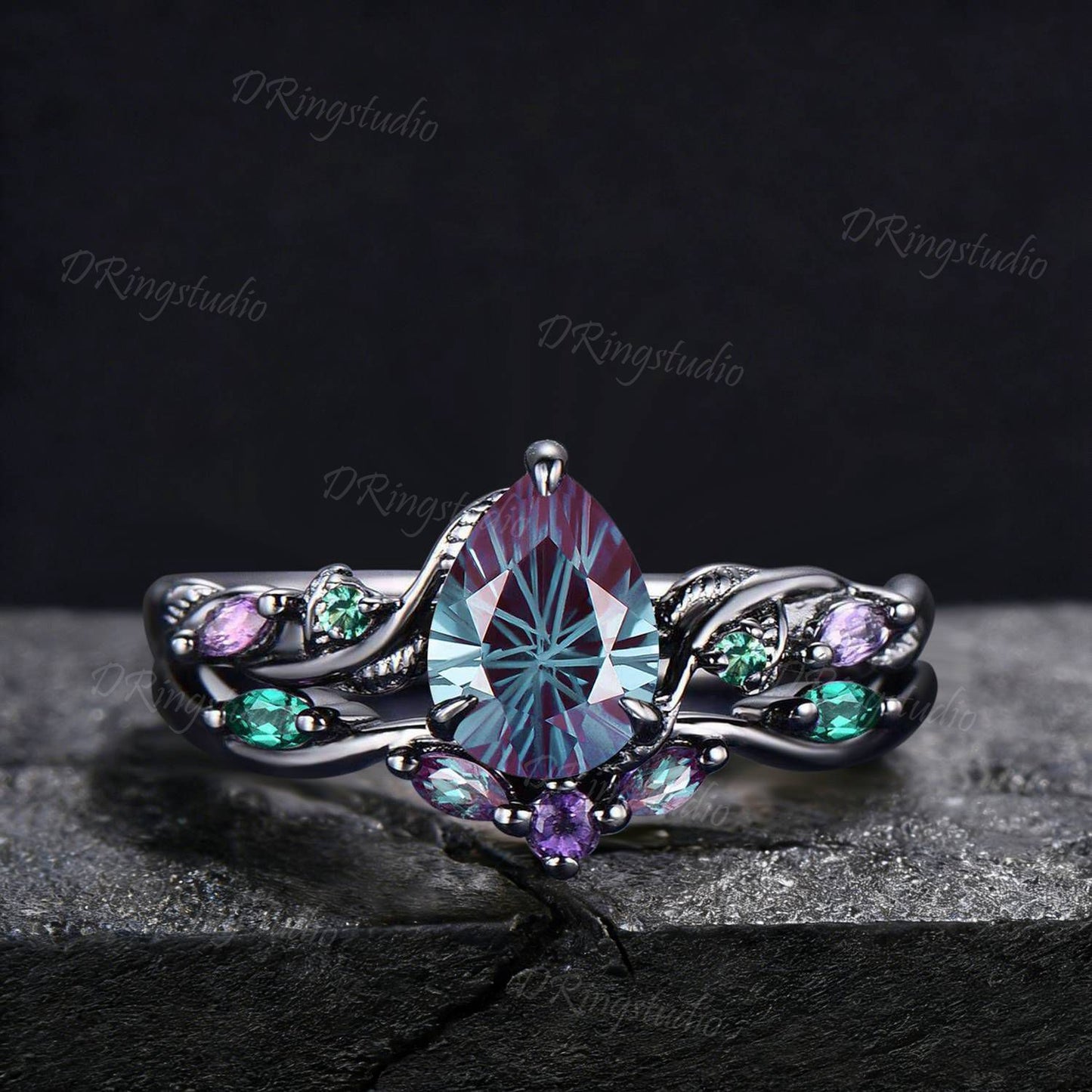 1.25CT Fireworks Cut Color-Change Alexandrite Black Gold Wedding Ring Set Pear Cut Engagement Rings Twig Vine Emerald Amethyst Bridal Set