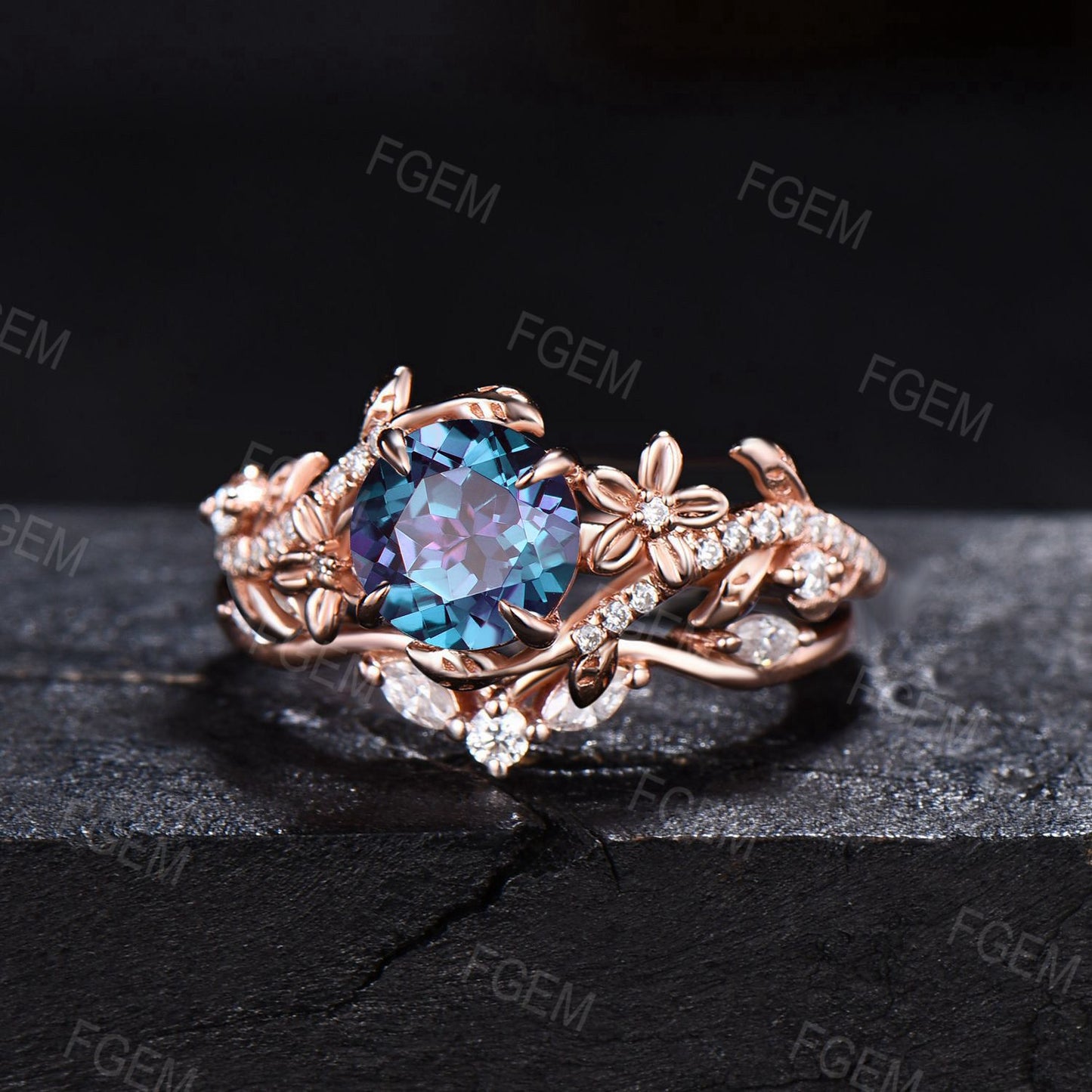 Floral Round Color-Change Alexandrite Ring Set Nature Inspired Leaf Vine Moissanite Alexandrite Bridal Set June Birthstone Bypass Ring Gifts