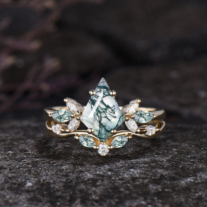 Kite Cut Green Moss Agate Engagement Ring Set Unique Marquise Natural Green Gemstone Cluster Ring 925 Sterling Silver 2pcs Bridal Ring Set