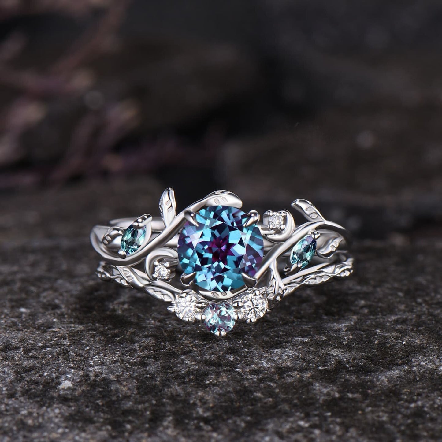 Leaf Nature Inspired Ring Unique Round Cut June Birthstone Alexandrite Engagement Ring Set Moissanite Moon Three Stone 2pcs Bridal Ring Set