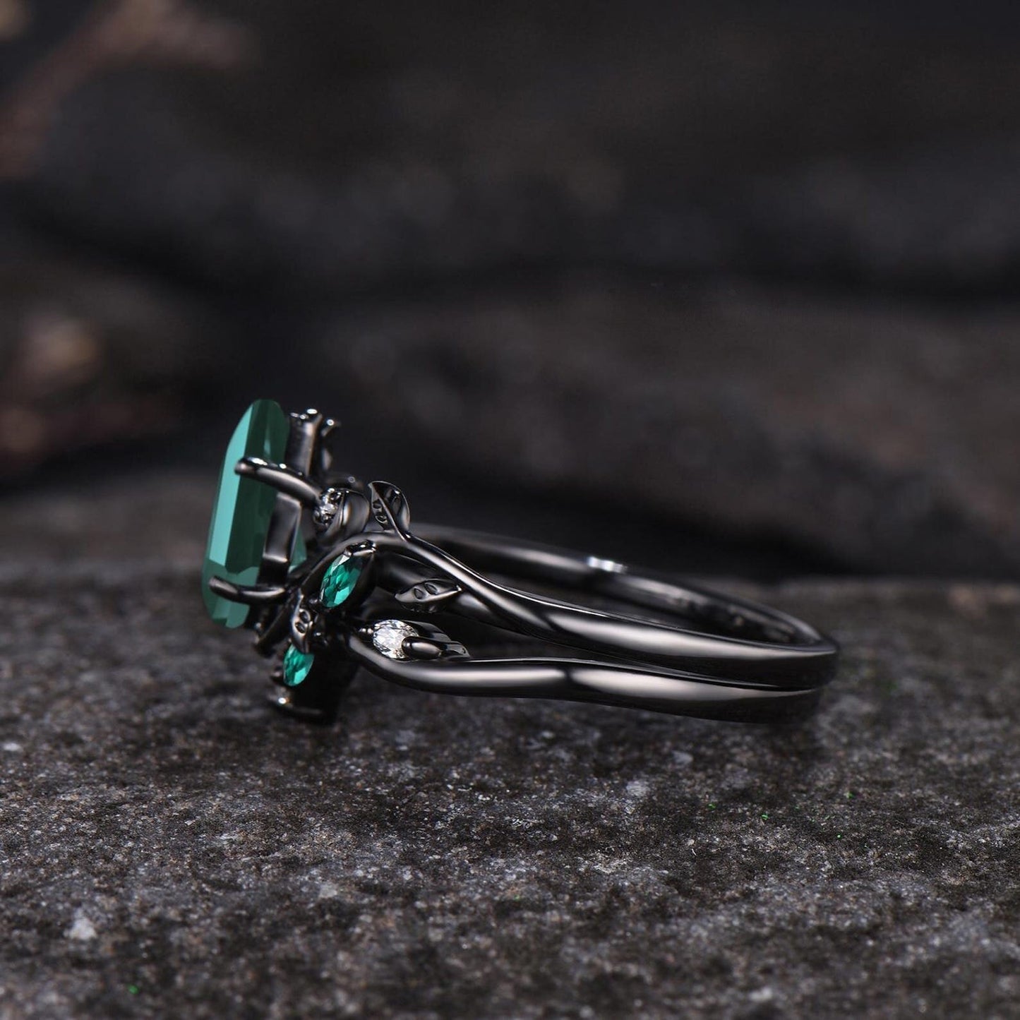 Unique Kite Cut Emerald Engagement Ring Set Art Deco Moon Ring Leaf Nature Inspired Ring 14k Black Gold May Birthstone 2pcs Bridal Ring Set