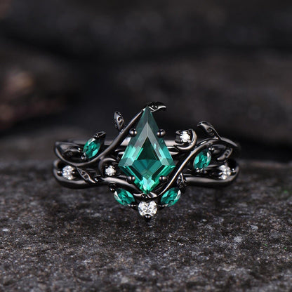 Unique Kite Cut Emerald Engagement Ring Set Art Deco Moon Ring Leaf Nature Inspired Ring 14k Black Gold May Birthstone 2pcs Bridal Ring Set