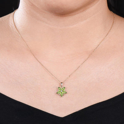 Unique Celestial Jewelry Star Necklace Minimalist Pear Cut Natural Peridot Necklace Art Deco 14k Yellow Gold August Birthstone Halo Pendant