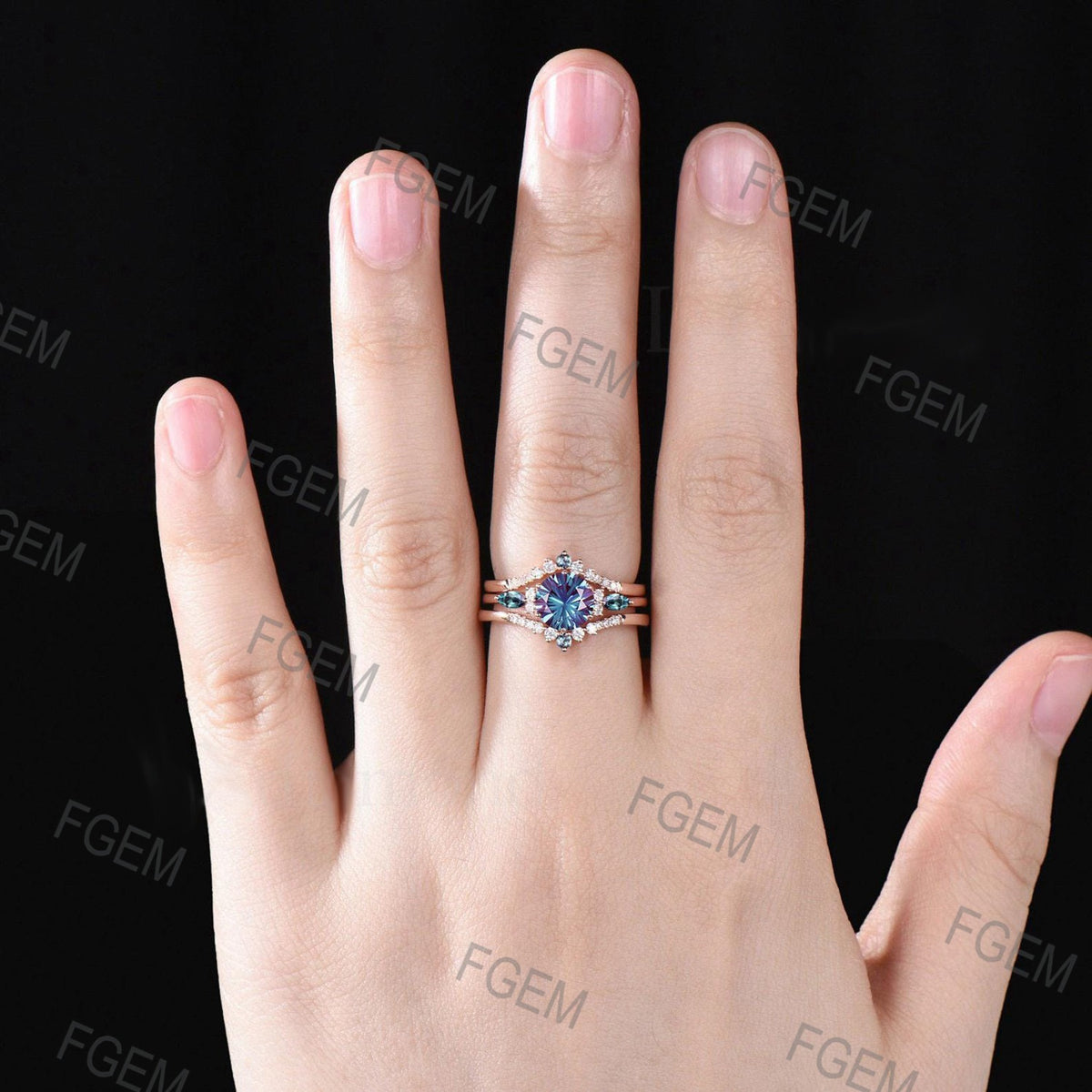 Round Fireworks Cut Color Change Alexandrite Wedding Ring Set Dainty 14k White Gold Engagement Ring Moissanite Cluster Halo 3pcs Bridal Set