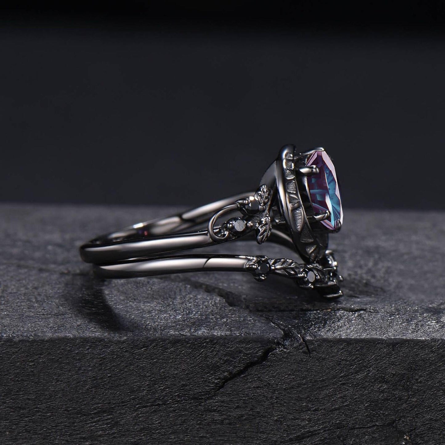 1ct Fireworks Cut Color-Change Alexandrite Black Moon Bridal Ring Set Black Gold leaf Vine Black Spinel Round Engagement Ring Gift for Women