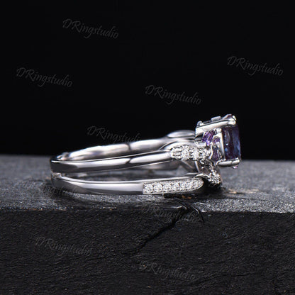 Black Gold Moon Nebula Blue Sandstone Ring Set Celestial Round Blue Goldstone Star Engagement Ring Amethyst Cluster Promise Bridal Ring Set