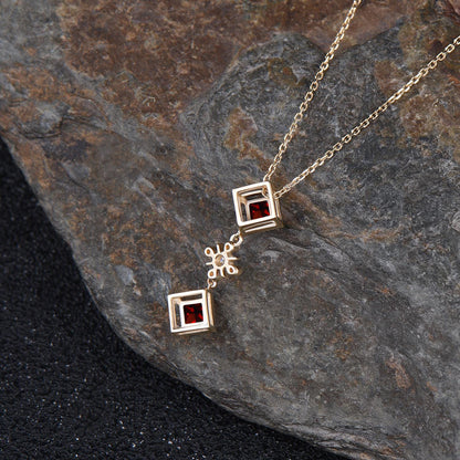 Milgrain Princess Cut Natural Garnet Anniversary Necklace Vintage January Birthstone Three Stone Dangle Necklace Yellow Gold Drop Pendant