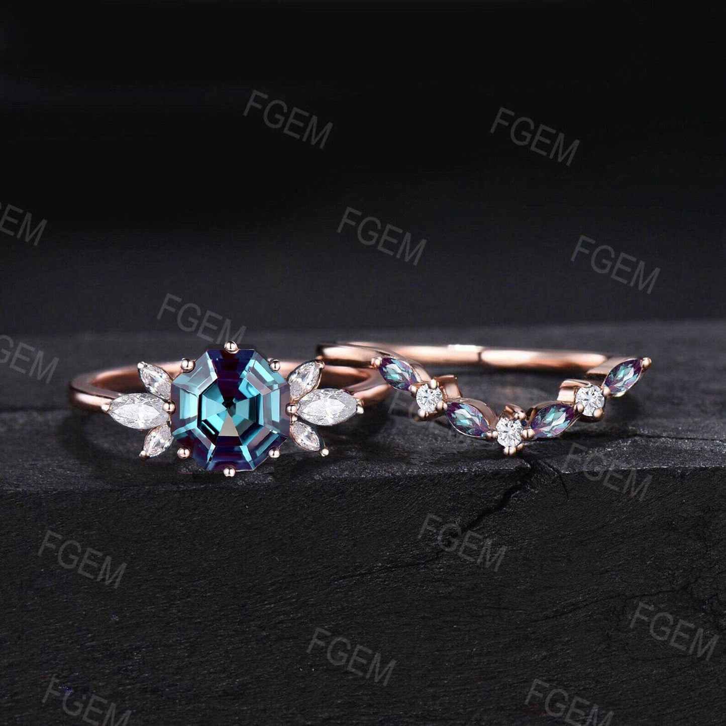 7mm Octagon Cut Color-Change Alexandrite Ring Set Cluster Moissanite Ring 14K Rose Gold Alexandrite Bridal Ring Vintage June Birthstone Gifts