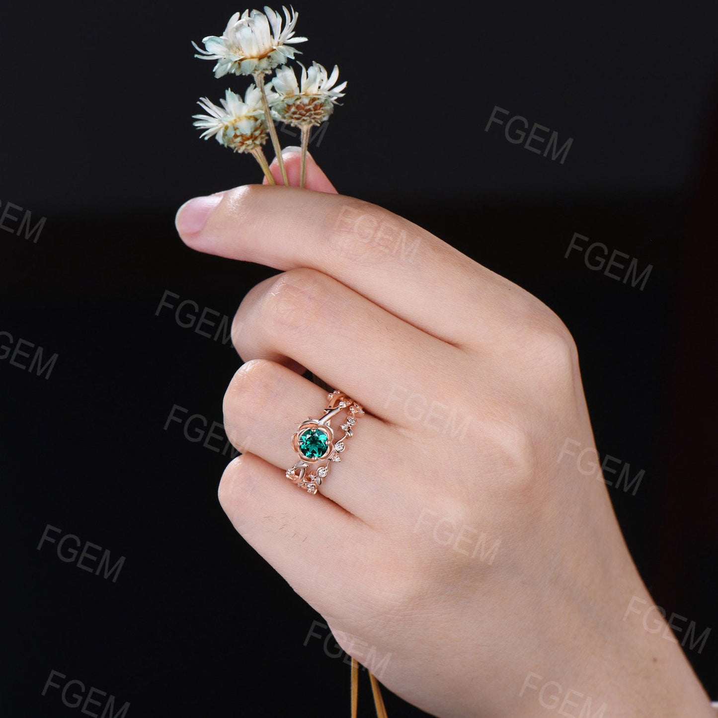 Rose Flower Green Emerald Engagement Ring Set Round Emerald Diamond Wedding Ring Nature Inspired Floral Ring Leaf Emerald Ring Promise Gifts for Women