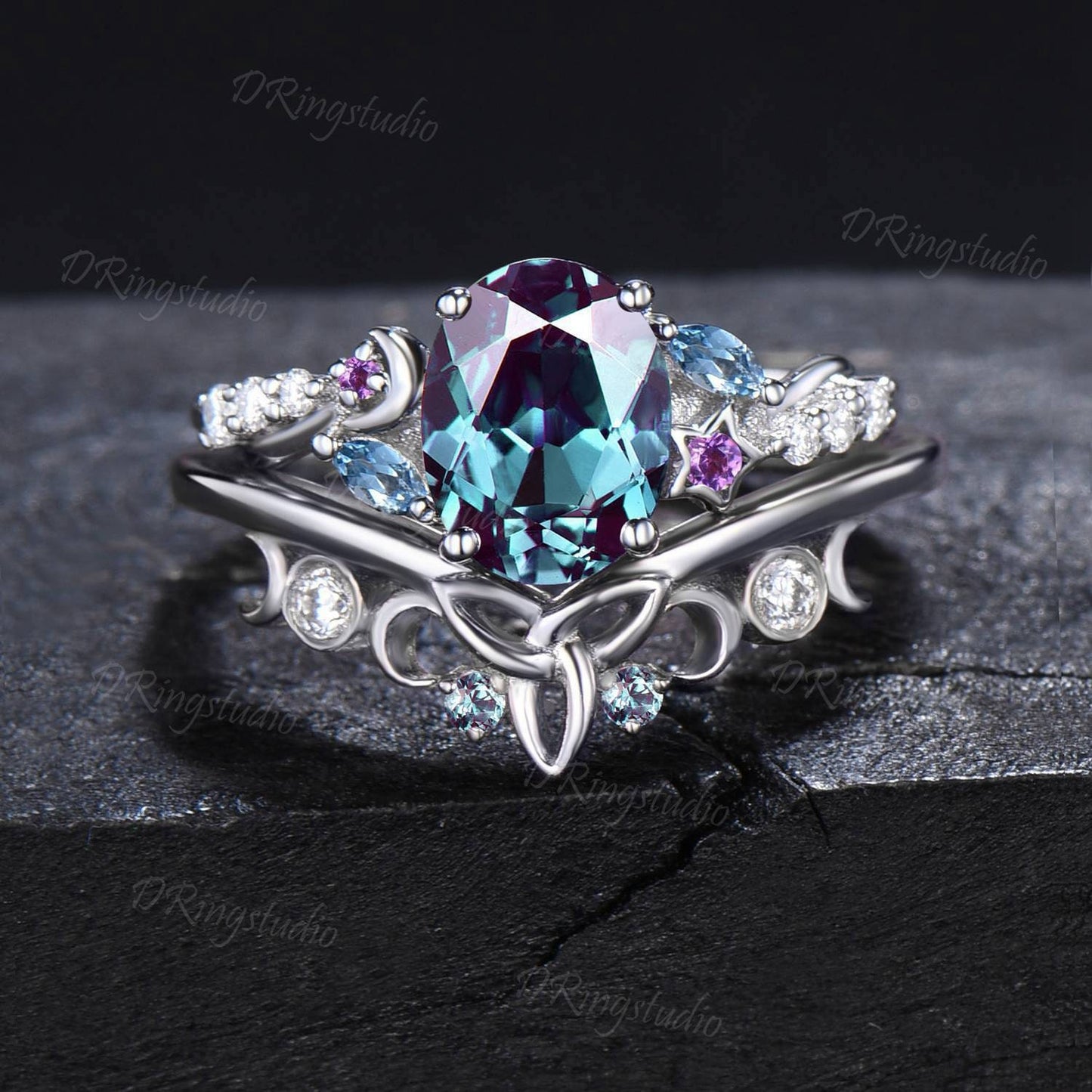 Moon Star Alexandrite Engagement Ring 1.5CT Oval Color-Change Alexandrite Bridal Set Celestial Moon Ring Celtic Knot June Birthstone Jewelry