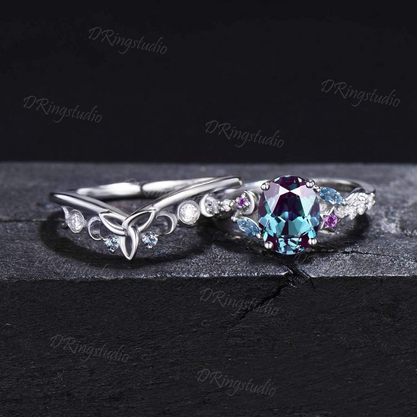 Moon Star Alexandrite Engagement Ring 1.5CT Oval Color-Change Alexandrite Bridal Set Celestial Moon Ring Celtic Knot June Birthstone Jewelry