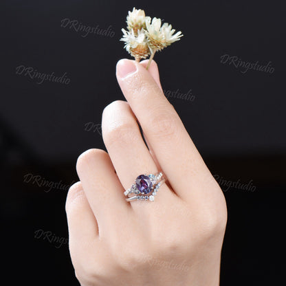 Celestial Alexandrite Engagement Ring Sterling Silver Oval Cut Color-Change Alexandrite Bridal Set Moon Star Design Wedding Ring Women Gift