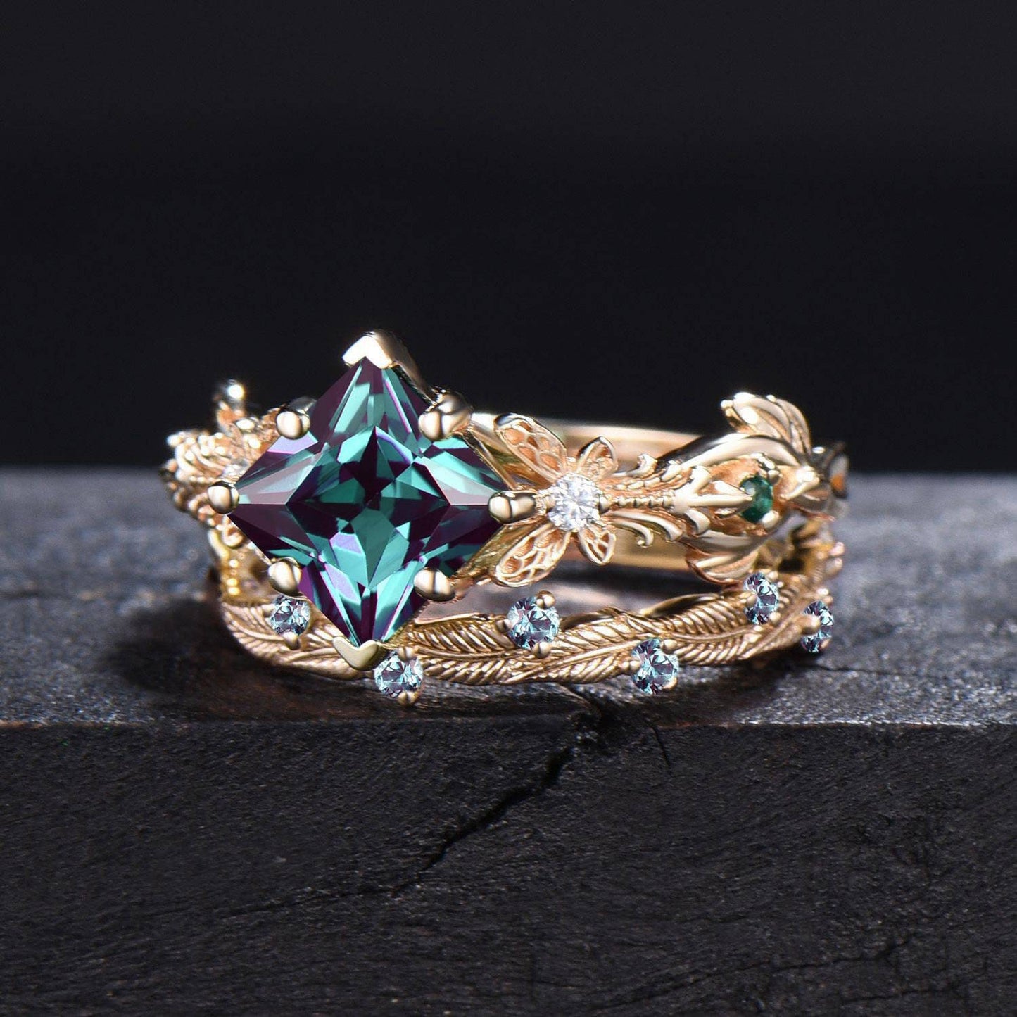 14k Gold Butterfly Engagement Ring Set Vintage 2CT Princess Cut Alexandrite Wedding Ring Leaf Branch June Birthstone Bridal Set Promise Gift