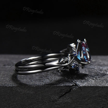 Black Gold Teardrop Alexandrite Engagement Ring Set Black Twig Leaf Wedding Ring Nature Inspired Blue Sapphire Bridal Set Gothic Ring Gift