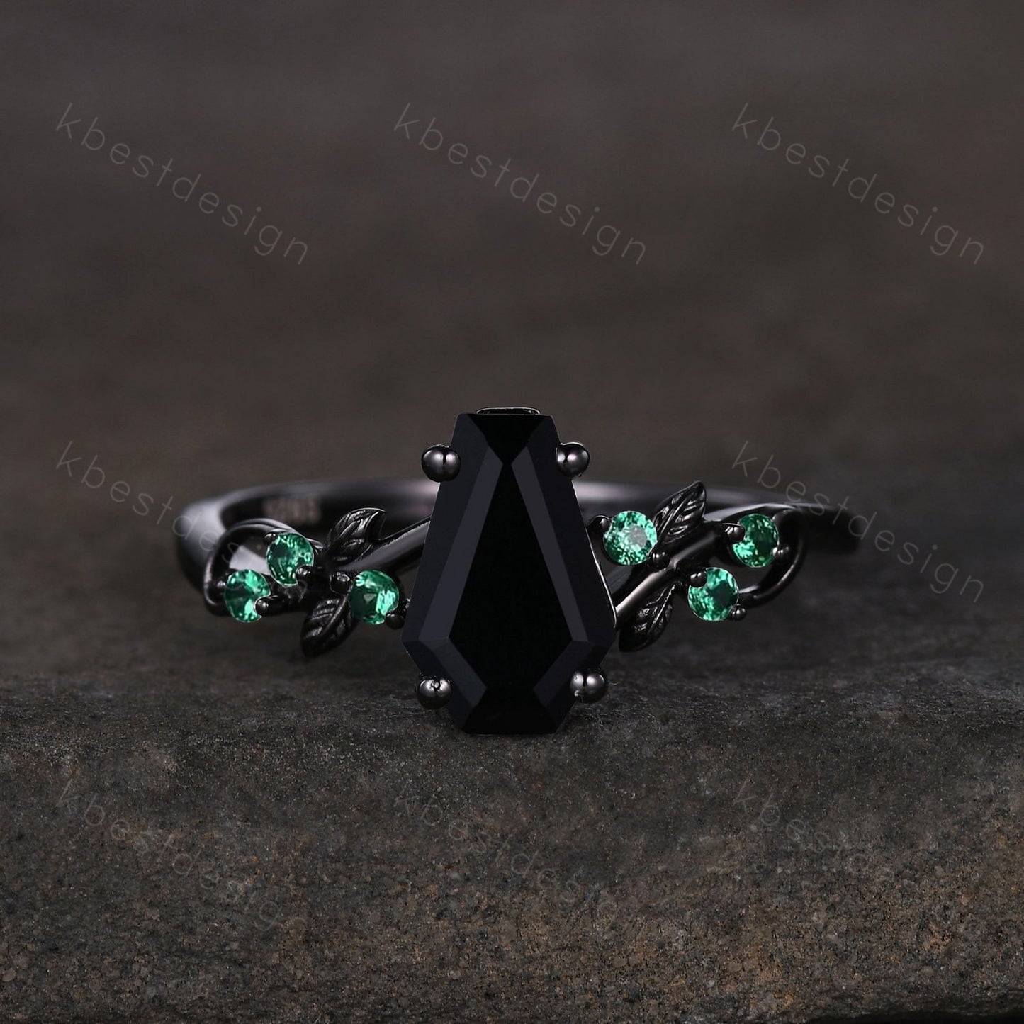 Gothic Black Gold Black Onyx Engagement Ring Art Deco Branch Design Leaf Emerald Wedding Ring Coffin cut Ring Unique Bridal Ring Set