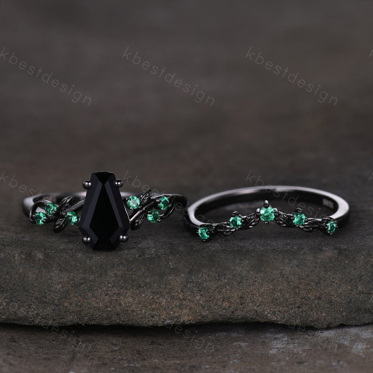 Gothic Black Gold Black Onyx Engagement Ring Art Deco Branch Design Leaf Emerald Wedding Ring Coffin cut Ring Unique Bridal Ring Set