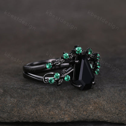 Gothic Black Gold Black Onyx Engagement Ring Art Deco Branch Design Leaf Emerald Wedding Ring Coffin cut Ring Unique Bridal Ring Set