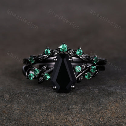 Gothic Black Gold Black Onyx Engagement Ring Art Deco Branch Design Leaf Emerald Wedding Ring Coffin cut Ring Unique Bridal Ring Set